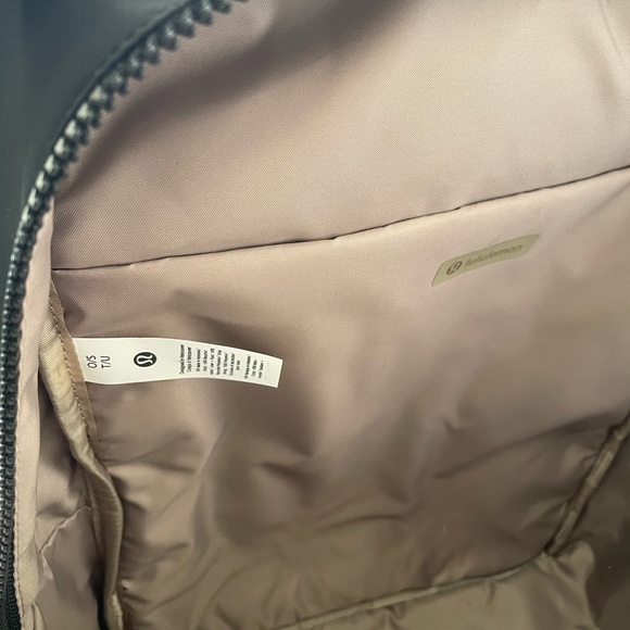 Lululemon Everywhere Backpack 22L - Picture 12 of 14